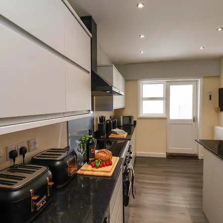 Hazelgarth House * Filey