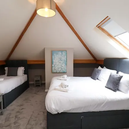 Hazelgarth House פילי